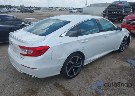2018 Honda Accord Sport z USA, uszkodzony, nr VIN 1HGCV1F33JA209526
